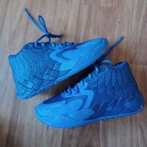 MB.01 Basketball Shoes